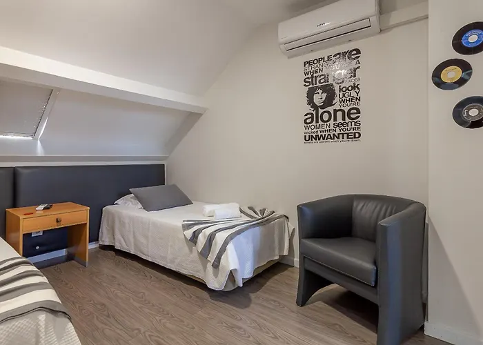 Clerigus Konukevi 3*