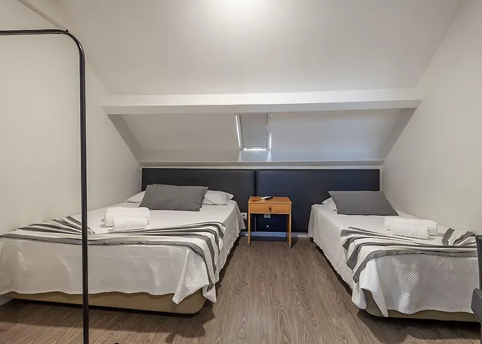 Konukevi Clerigus Porto