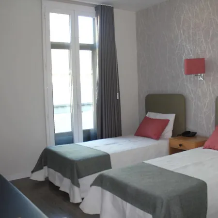 ゲストハウス Clerigus ポルト